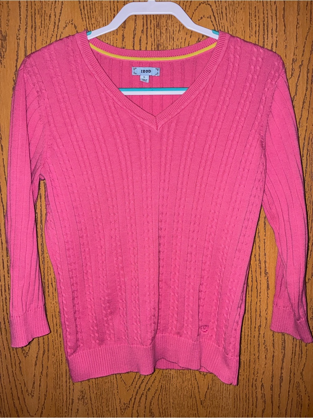 IZOD PINK CABLE-KNIT V-NECK SWEATER SZ L